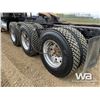 Image 20 : 2015 KENWORTH T800 TRI-DRIVE TRUCK TRACTOR