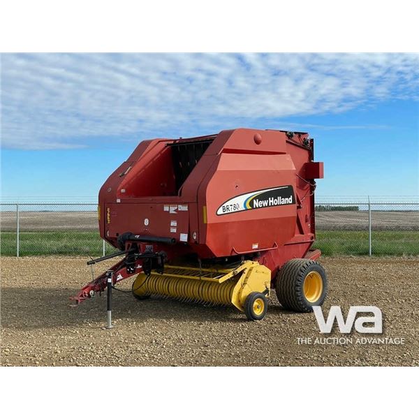 NEW HOLLAND BR780A ROUND BALER