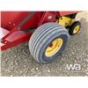 Image 15 : 2001 NEW HOLLAND 688 ROUND BALER