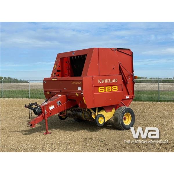 2001 NEW HOLLAND 688 ROUND BALER