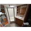 Image 15 : 2006 PROWLER REGAL 355RLQS 5TH WHEEL TRAVEL TRAILE