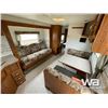 Image 7 : 2000 WILDERNESS 825 Y TRAVEL TRAILER