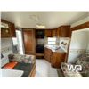 Image 8 : 2000 WILDERNESS 825 Y TRAVEL TRAILER