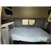 Image 13 : 2009 PETERBILT 386 T/A SLEEPER TRUCK TRACTOR