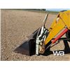 Image 19 : CASE 2290 2WD TRACTOR
