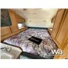 Image 10 : 2000 SNOWBIRD SUPER SLIDER TRUCK CAMPER