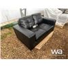 Image 10 : (UNUSED) 3-PIECE SOFA SET