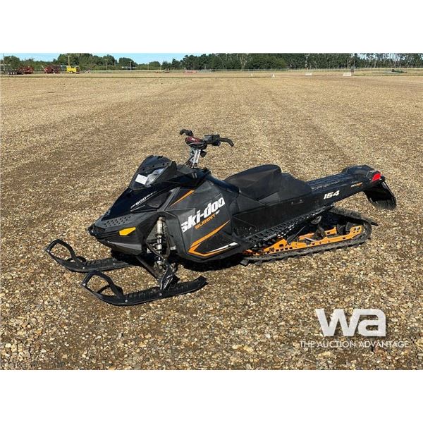 2013 SKI-DOO SUMMIT XP 600 ETECH SNOWMOBILE