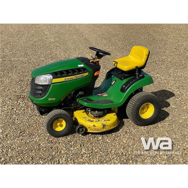 2012 JOHN DEERE D110 LAWN TRACTOR