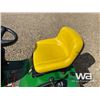 Image 6 : 2012 JOHN DEERE D110 LAWN TRACTOR