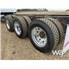 Image 19 : 2013 CAT CT660L TRI DRIVE SLEEPER CAB & CHASSIS