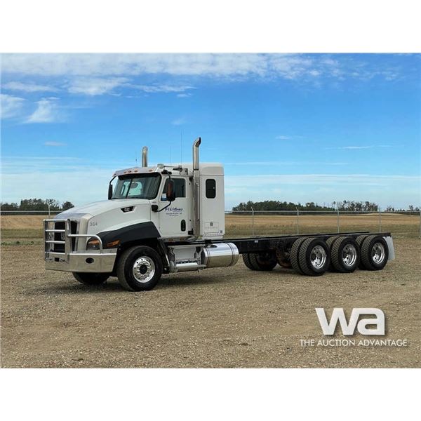 2013 CAT CT660L TRI DRIVE SLEEPER CAB & CHASSIS
