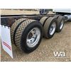 Image 20 : 2013 CAT CT660L TRI DRIVE SLEEPER CAB & CHASSIS