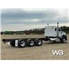Image 3 : 2013 CAT CT660L TRI DRIVE SLEEPER CAB & CHASSIS