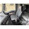 Image 7 : 2013 CAT CT660L TRI DRIVE SLEEPER CAB & CHASSIS