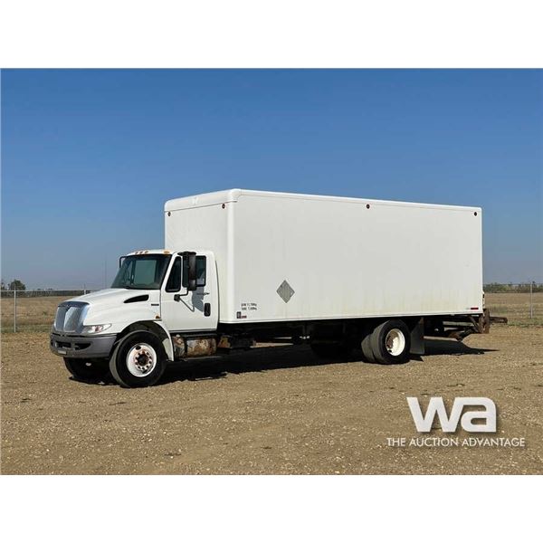 2009 IHC 4300 S/A CARGO VAN TRUCK