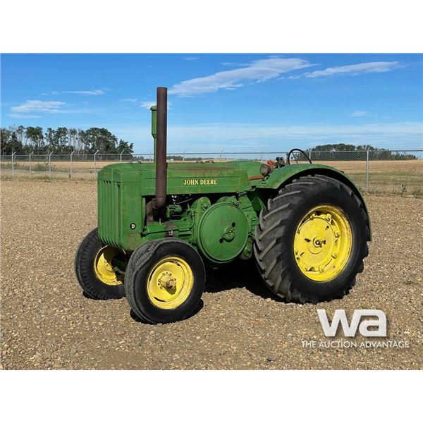 JOHN DEERE D 2WD TRACTOR