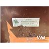 Image 5 : HI-QUAL CALF TIPPING TABLE