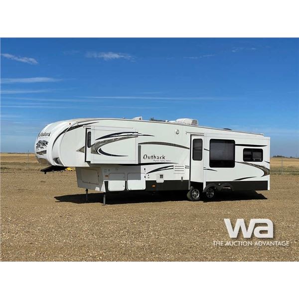 2010 KEYSTONE OUTBACK 5TH WHEEL TRAVEL TRAILER
