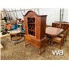 Image 5 : WOOD DINING ROOM TABLE SET