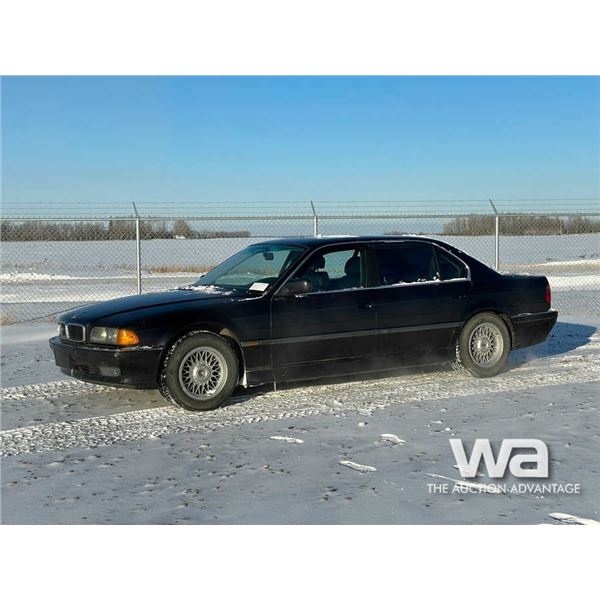 1998 BMW 750 iL 4-DOOR CAR