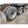 Image 20 : 2007 KENWORTH T800B TRIDRIVE SLEEPER WINCH TRACTOR