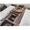 Image 26 : 2007 KENWORTH T800B TRIDRIVE SLEEPER WINCH TRACTOR