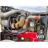 Image 17 : 2004 PETERBILT 378 T/A SLEEPER WINCH TRACTOR