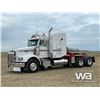 Image 1 : 2004 PETERBILT 378 T/A SLEEPER WINCH TRACTOR