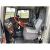 Image 6 : 2004 PETERBILT 378 T/A SLEEPER WINCH TRACTOR