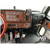Image 8 : 2004 PETERBILT 378 T/A SLEEPER WINCH TRACTOR
