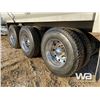 Image 18 : 2010 KENWORTH T800 TRI DRIVE SLEEPER DUMP TRUCK