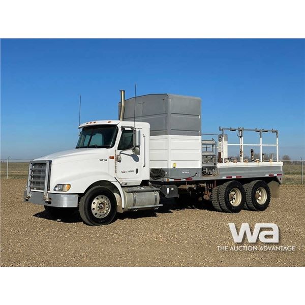 2003 IHC 9200I EAGLE T/A WELL SERVICE TRUCK