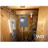 Image 17 : CABIN 14 X 32 FT. ON SKIDS