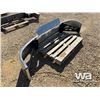 Image 4 : KENWORTH C660 BUMPER