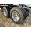Image 22 : 2012 PETERBILT 388 T/A SLEEPER TRUCK TRACTOR