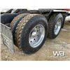 Image 23 : 2012 PETERBILT 388 T/A SLEEPER TRUCK TRACTOR