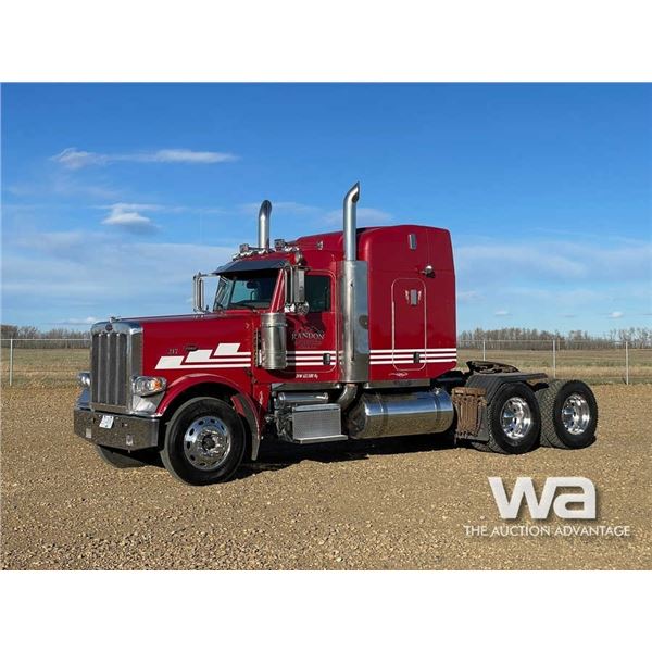 2010 PETERBILT 388 T/A SLEEPER TRUCK TRACTOR