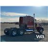 Image 3 : 2010 PETERBILT 388 T/A SLEEPER TRUCK TRACTOR