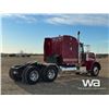 Image 3 : 2009 PETERBILT 388 T/A SLEEPER TRUCK TRACTOR