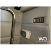 Image 12 : 2008 PETERBILT 388 T/A SLEEPER TRUCK TRACTOR