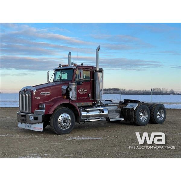 2005 KENWORTH T800B T/A TRUCK TRACTOR