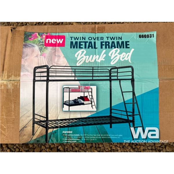 (UNUSED) METAL FRAME TWIN BUNK BED