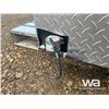 Image 5 : INTERIOR OFF ROAD FUEL TANK/JOCKEY BOX