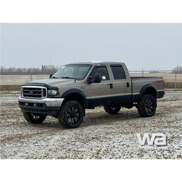2004 FORD F350 LARIAT CREW CAB PICKUP