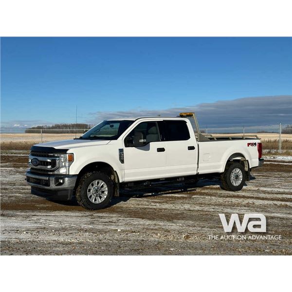 2020 FORD F350 XLT CREW CAB PICKUP