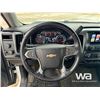 Image 10 : 2017 CHEVROLET SILVERADO 4X4 CREW CAB PICKUP TRUCK