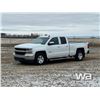 Image 1 : 2017 CHEVROLET SILVERADO 4X4 CREW CAB PICKUP TRUCK