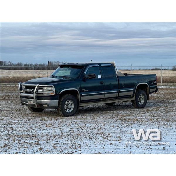 2001 CHEVROLET SILVERADO 2500HD EXTENDED CAB