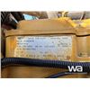 Image 35 : 2012 KENWORTH T800 TRI DRIVE SLEEPER WINCH TRUCK